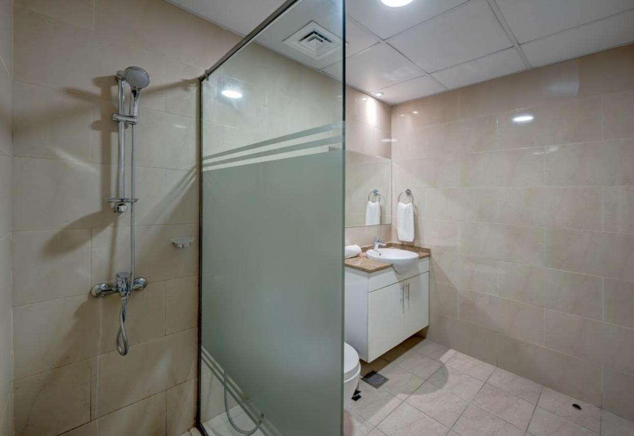City Stay Residences - Serviced Apartments Dip Dubái Exterior foto