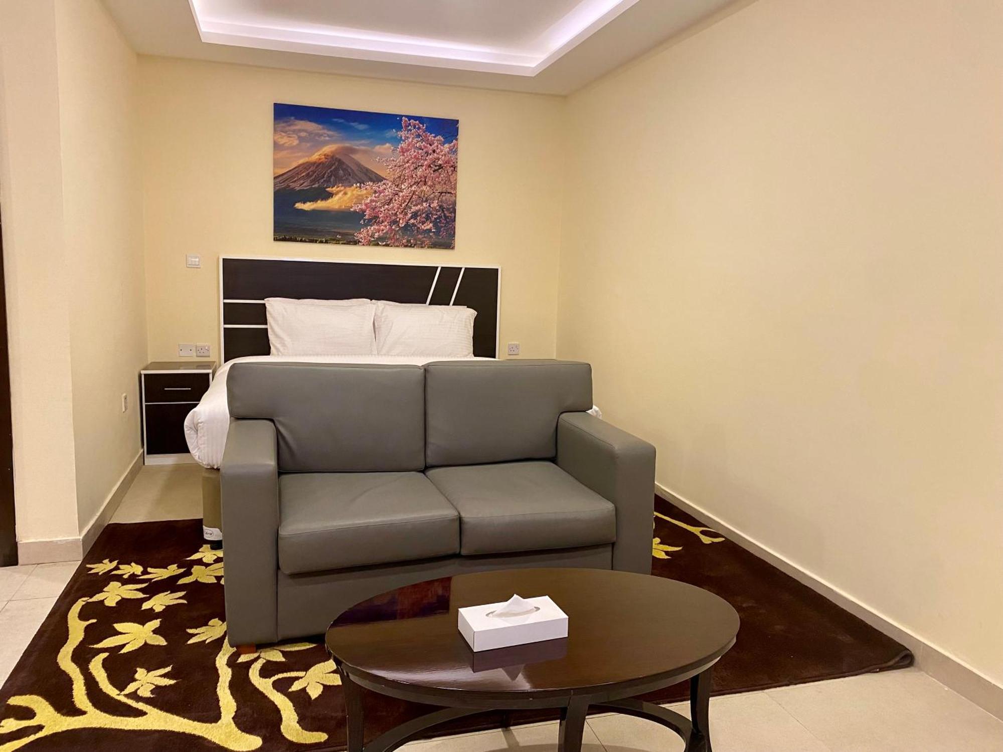 City Stay Residences - Serviced Apartments Dip Dubái Exterior foto